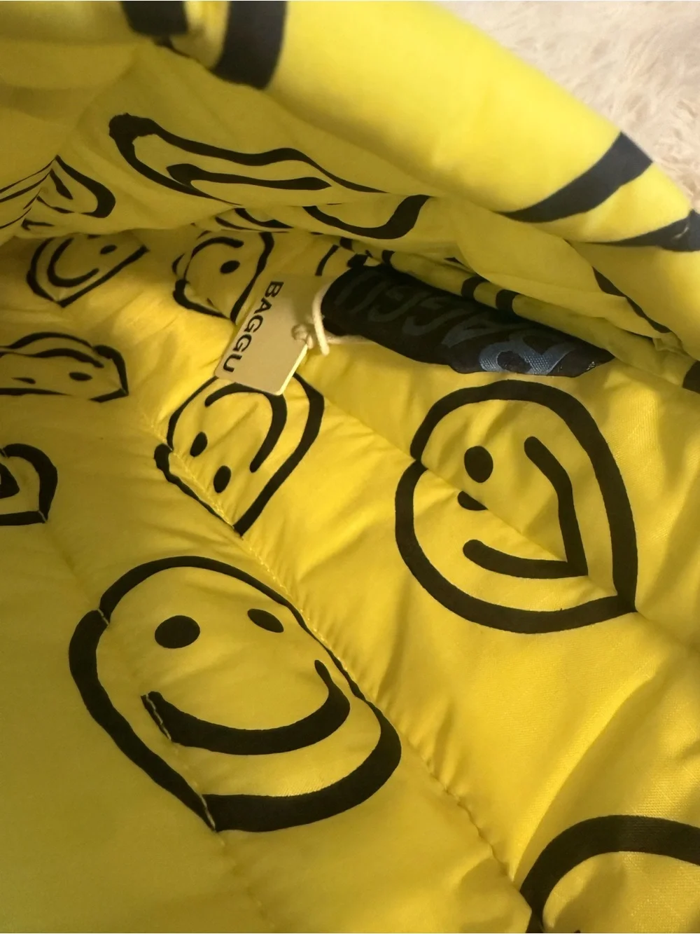 BAGGU Yellow Smiley Puffed Laptop Sleeve